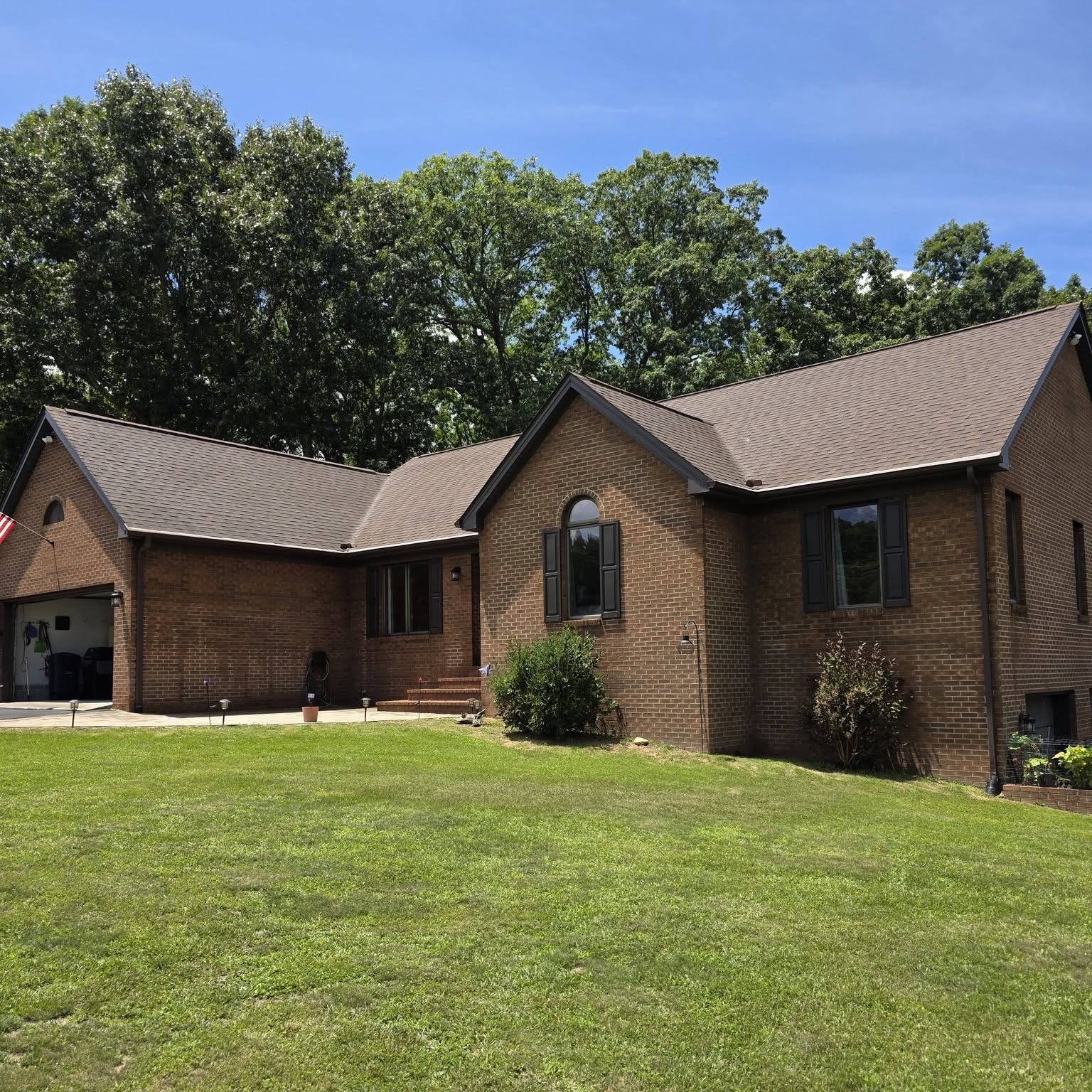 Full exterior wash — Brick, soffit and walkways in one visit
